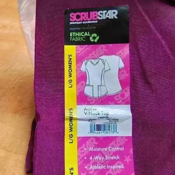 NWT Scrubstar Womens V-Neck Active Scrub Top Ultra Soft Size L Three Pocket Plum - Picture 3 of 8